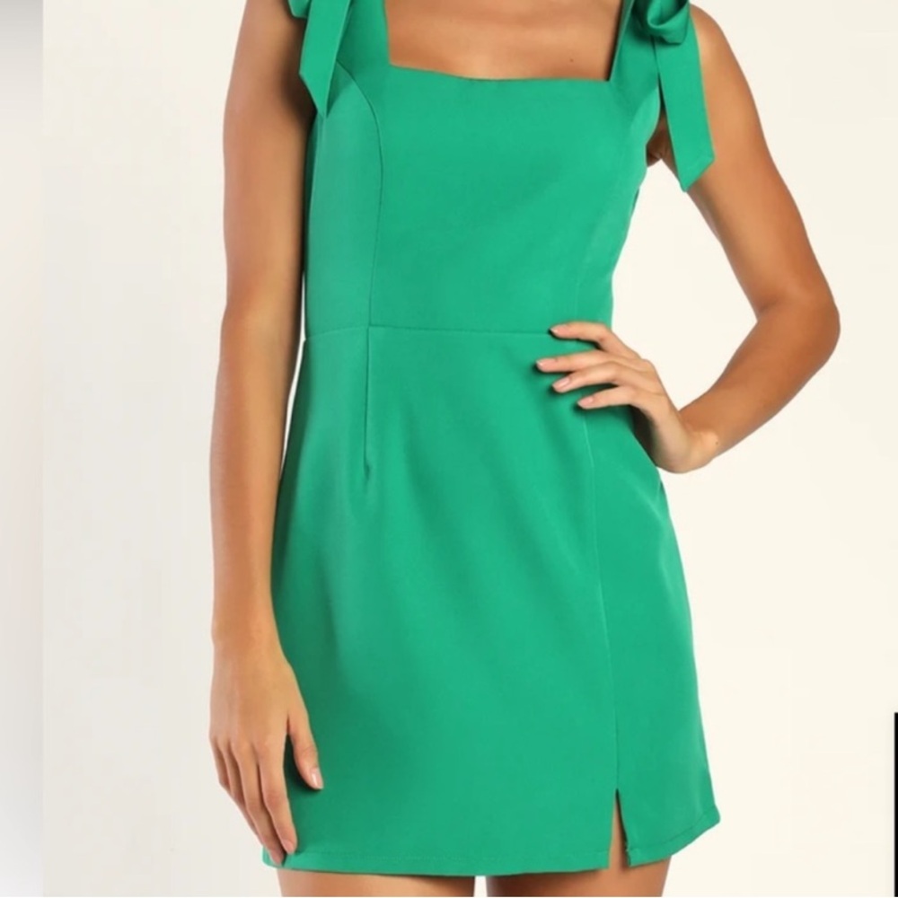 Green Sleeveless Dress